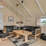 Three-bedroom In Tatil Evi