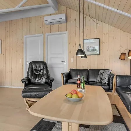 Semesterbostad Fantastiskt Hem I Nordborg Med Bastu