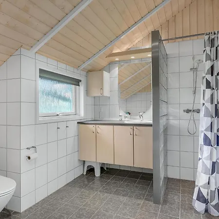 Three-bedroom In Holiday home Nordborg