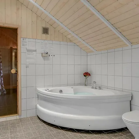 Fantastiskt Hem I Nordborg Med Bastu